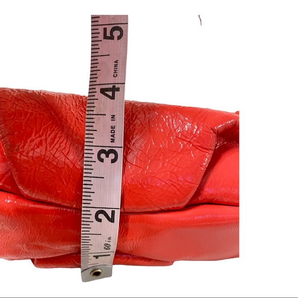 Marc Jacobs Q Crossbody Patent Coral Vibrant Bag Adjustable Strap Convertible - Picture 8 of 12